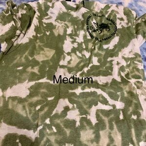 Gildan Green and White Short Sleeve Tee